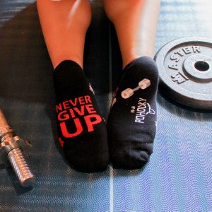 Veselé kotníkové ponožky – Never give up